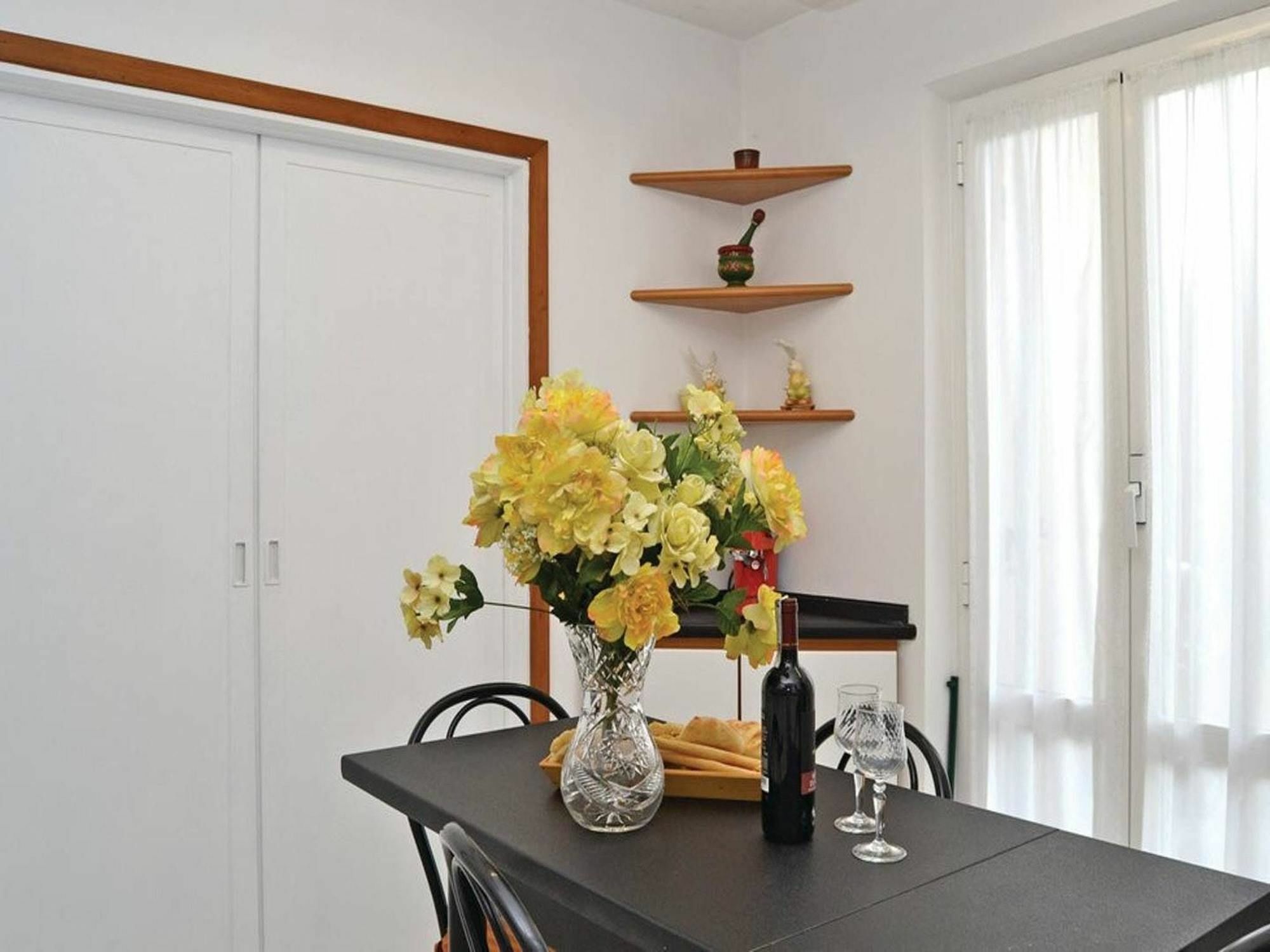 With 3 Bedrooms In Genova, With Wonderful Mountain View, Enclose Villa *