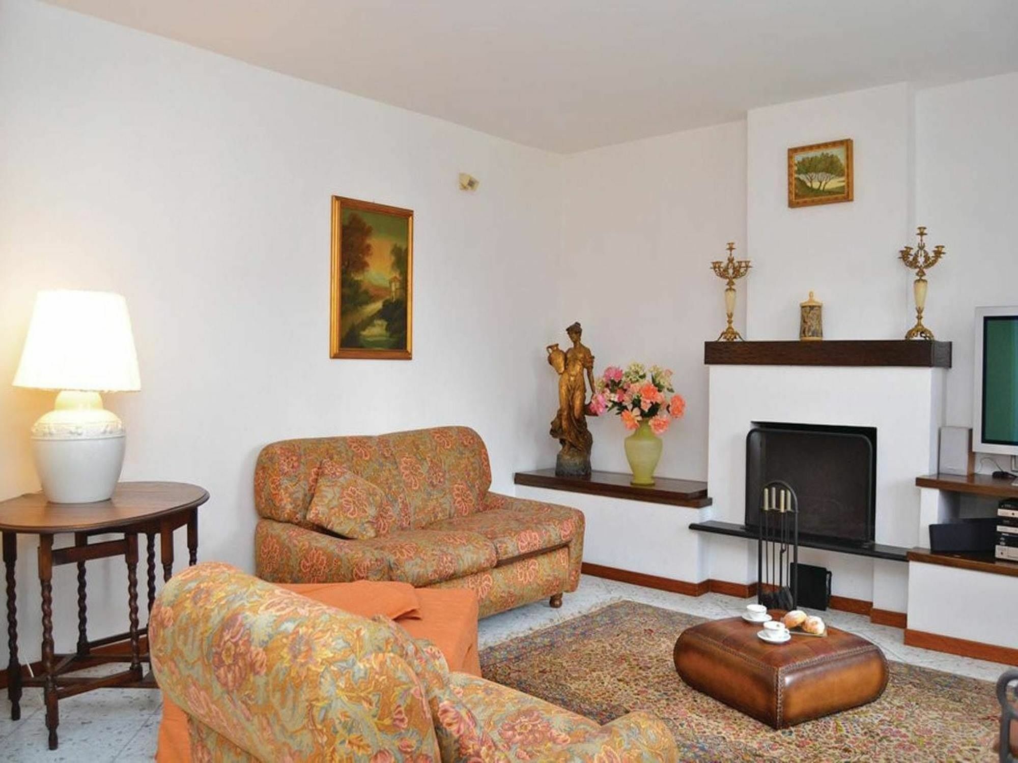 Villa With 3 Bedrooms In Genova, With Wonderful Mountain View, Enclose Genova