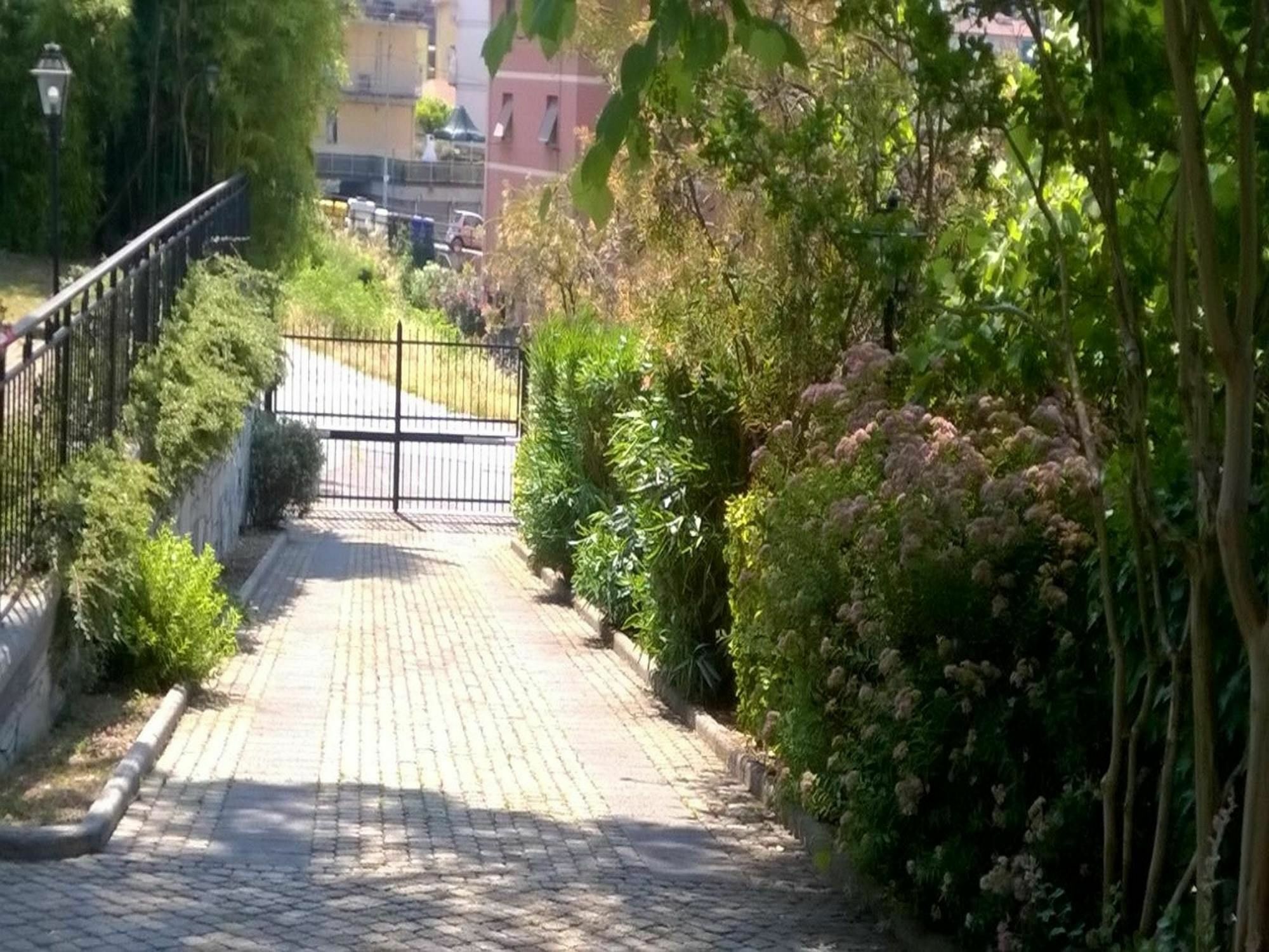Villa With 3 Bedrooms In Genova, With Wonderful Mountain View, Enclose *